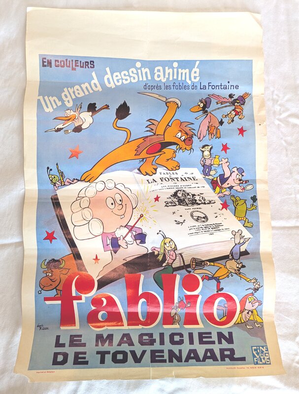 A movie poster with a book at the center. The book has an image of Jean de La Fontaine. The book is surrounded by different animals.